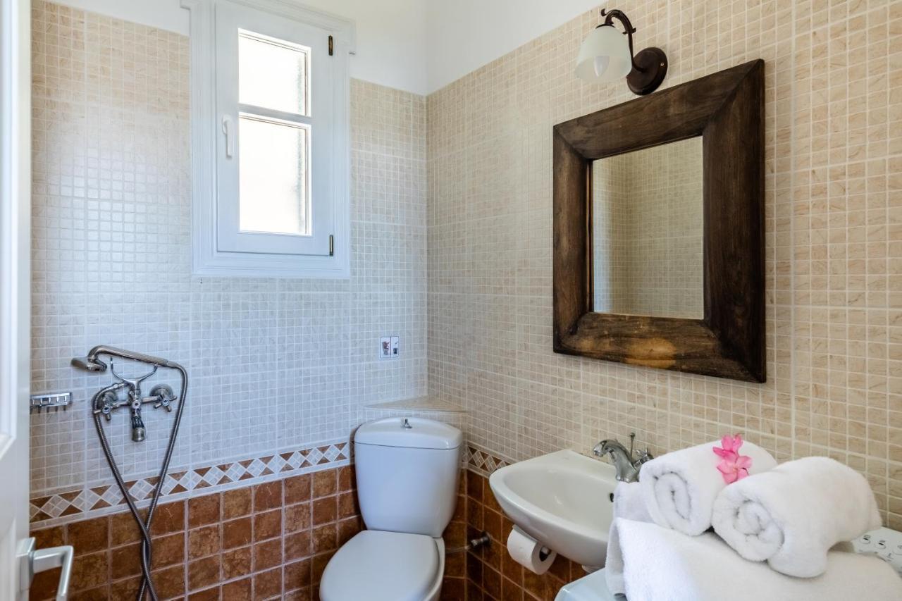 Villa Nina Skopelos- Private Pool - Magnificent Views Екстериор снимка